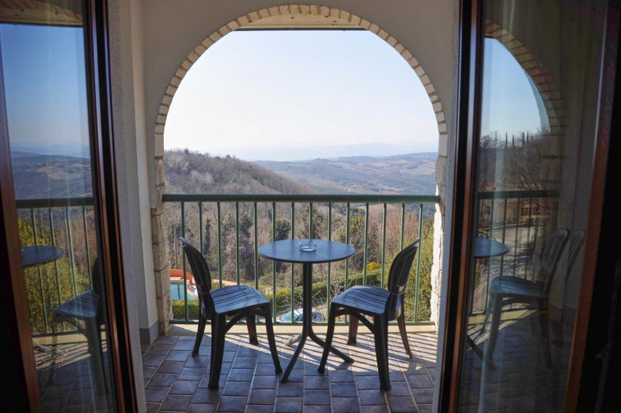 Hotel Ristorante Al Brunello Di مونتالشينو المظهر الخارجي الصورة